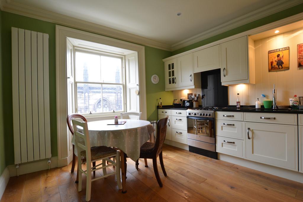 Royal Mile Elegance - Space & Luxury Daire Edinburgh Dış mekan fotoğraf